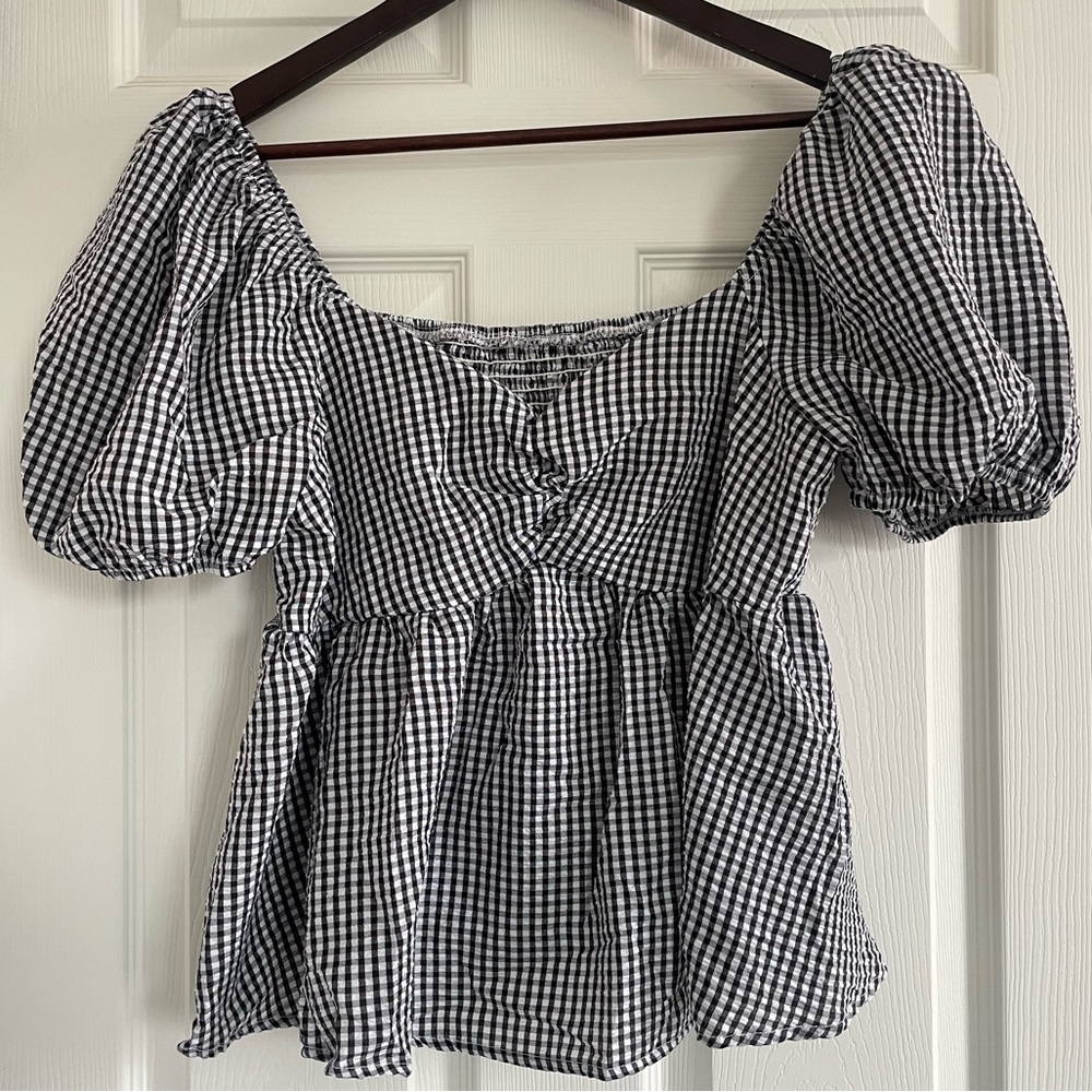Black & White Gingham Puff Sleeve Peasant Top